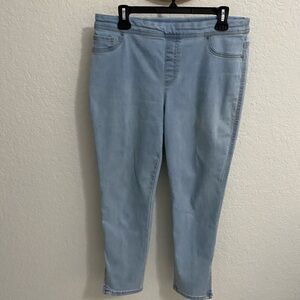 Chico’s girlfriend Jeans 1.5